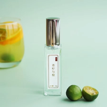 香水瓶照片  南柯记 Nankeji