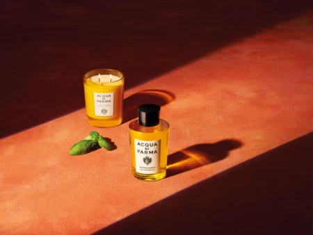 香水瓶照片  Acqua di Parma