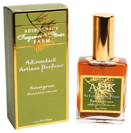 香水瓶照片  Adirondack Fragrance