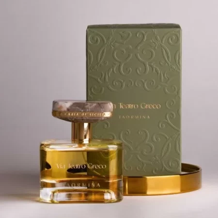 香水瓶照片  Aria di Sicilia