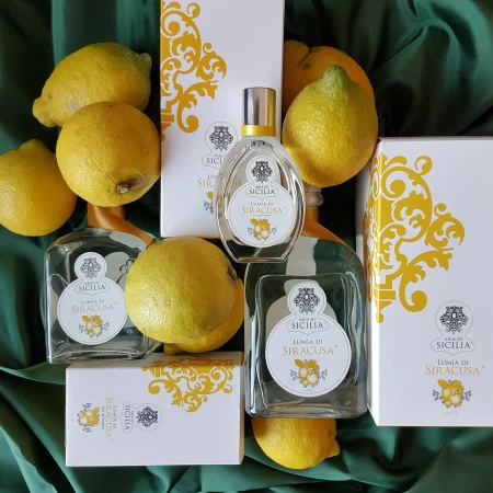 香水瓶照片  Aria di Sicilia