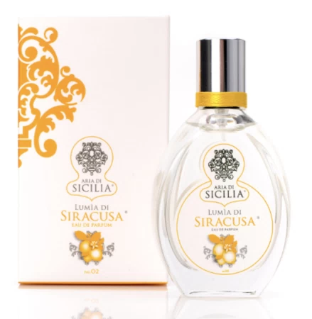 香水瓶照片  Aria di Sicilia