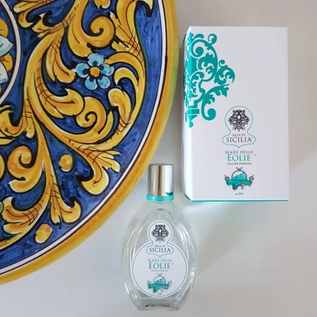 香水瓶照片  Aria di Sicilia