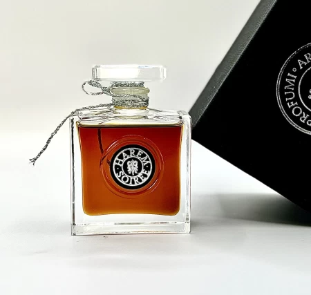 香水瓶照片  Arte Profumi