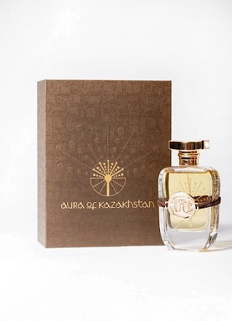 香水瓶照片  Aura of Kazakhstan