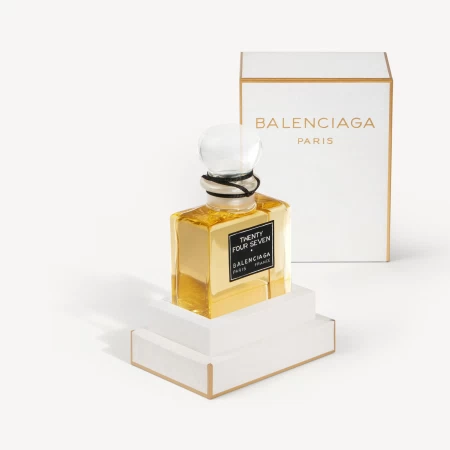 香水瓶照片  Balenciaga