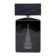 香水瓶照片  BeauFort London