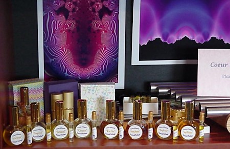 香水瓶照片  Coeur d’Esprit Natural Perfumes