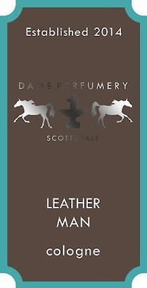 香水瓶照片  Dame Perfumery Scottsdale
