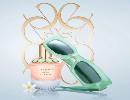 Bottle photo  Elie Saab