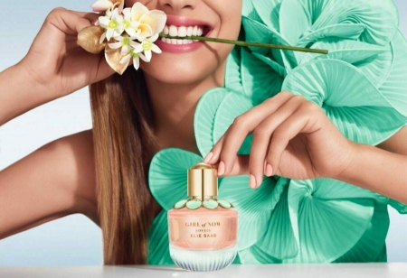 Bottle photo  Elie Saab