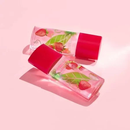 香水瓶照片  Elizabeth Arden