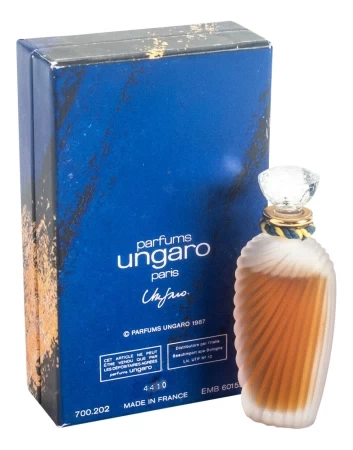 香水瓶照片  Emanuel Ungaro