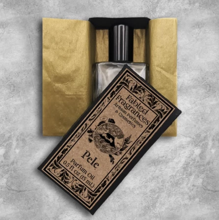 香水瓶照片  Fabled Fragrances