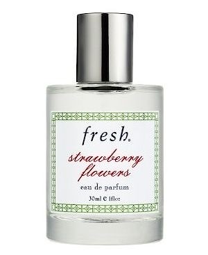 Bottle photo Fresh Strawberry Flowers