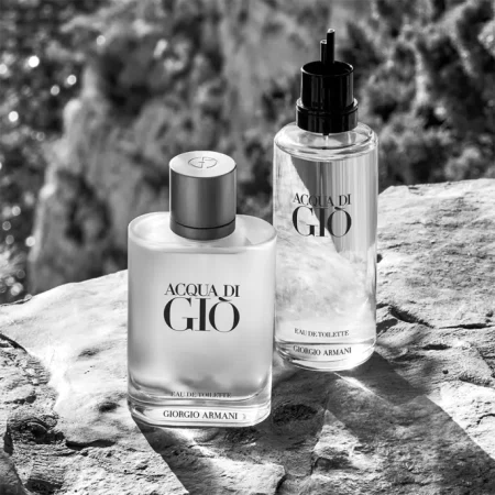香水瓶照片  Giorgio Armani