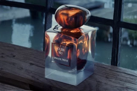 香水瓶照片  Giorgio Armani