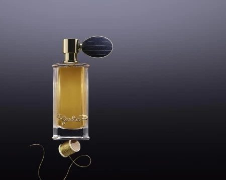 香水瓶照片  Jean Paul Gaultier