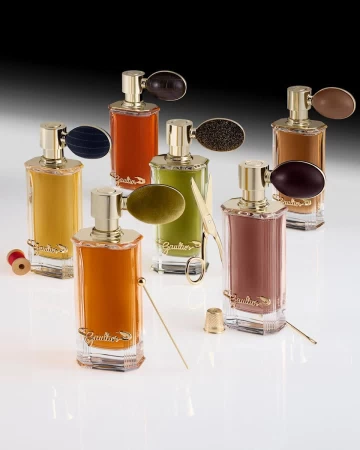 香水瓶照片  Jean Paul Gaultier