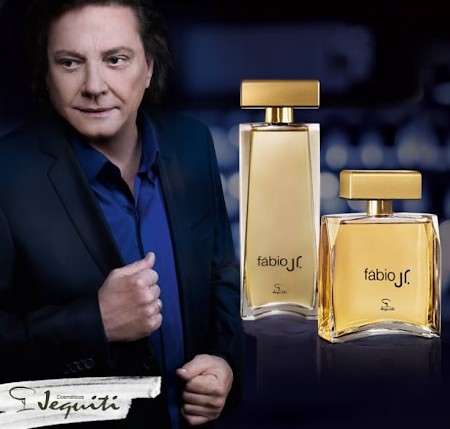香水瓶照片  Jequiti