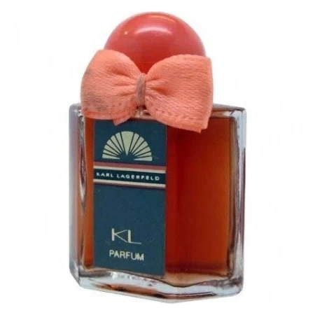 香水瓶照片  Karl Lagerfeld