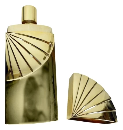 香水瓶照片  Karl Lagerfeld