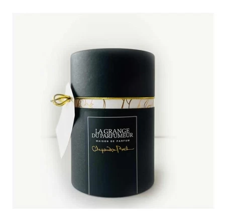 香水瓶照片  La Grange du Parfumeur