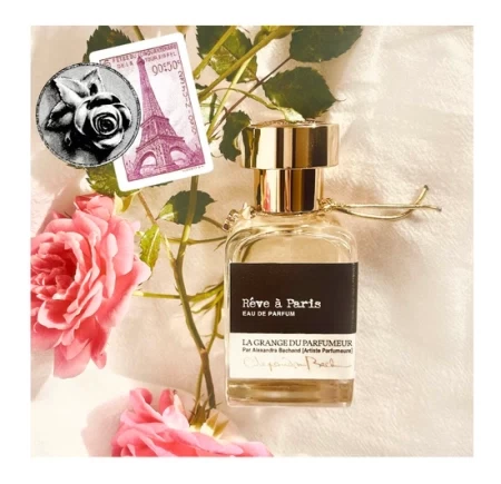 香水瓶照片  La Grange du Parfumeur