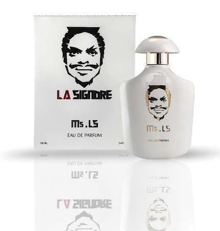 香水瓶照片  La Signore The Fragrance