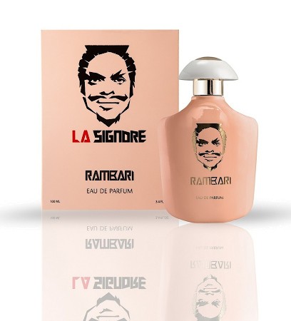 香水瓶照片  La Signore The Fragrance