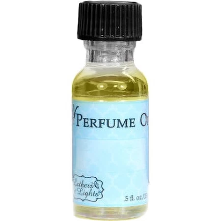 Lathers & Lights Christmas Macaroon