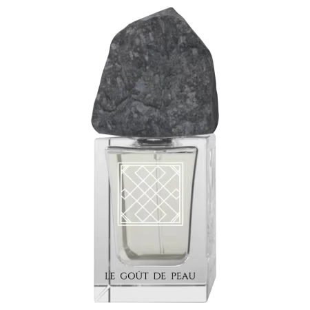 香水瓶照片  Le Goût De Peau