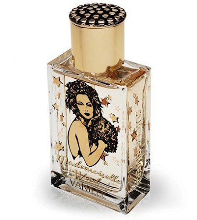 Mademoiselle Wood Sur La Riviera