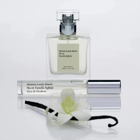 香水瓶照片  Maison Louis Marie