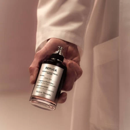 香水瓶照片  Maison Martin Margiela