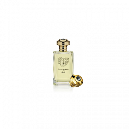 香水瓶照片  Maître Parfumeur et Gantier