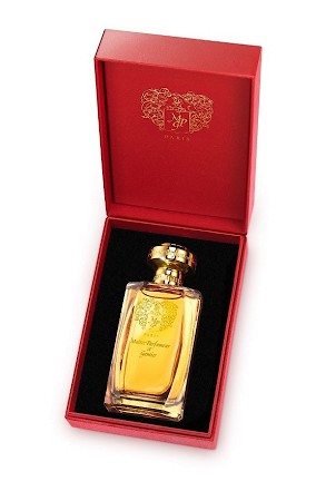 香水瓶照片  Maître Parfumeur et Gantier