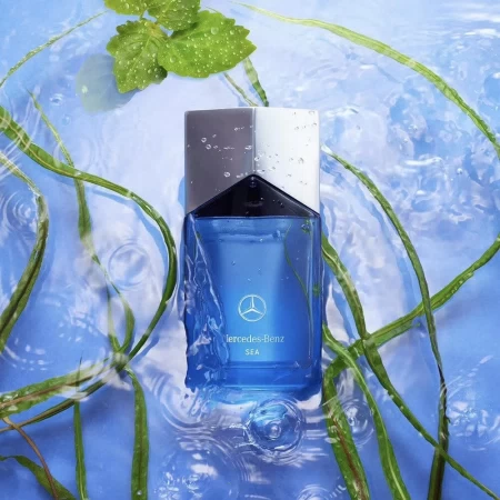 香水瓶照片  Mercedes-Benz