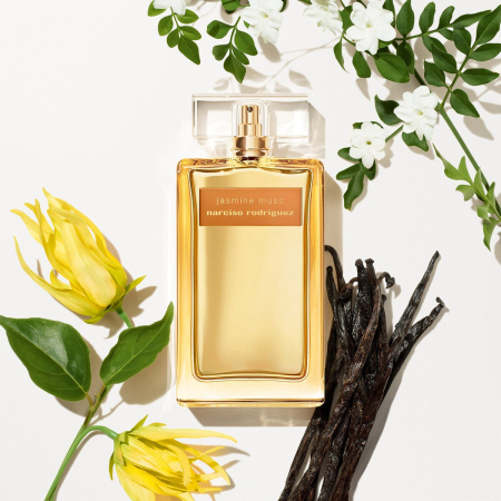 香水瓶照片  Narciso Rodriguez