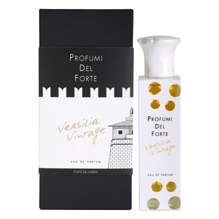 香水瓶照片  Profumi del Forte