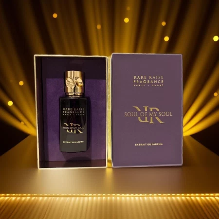 香水瓶照片  Rare Raise Fragrance