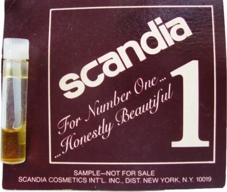 香水瓶照片  Scandia