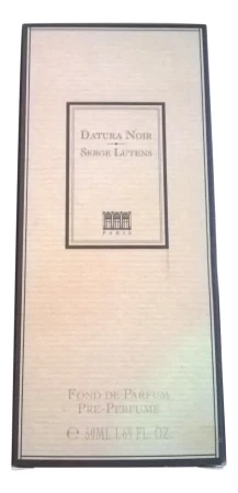 香水瓶照片  Serge Lutens