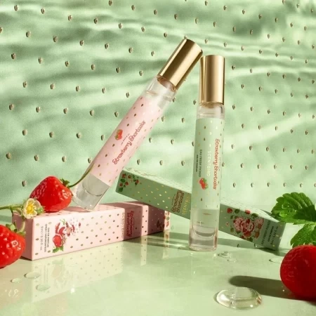 香水瓶照片  Strawberry Shortcake