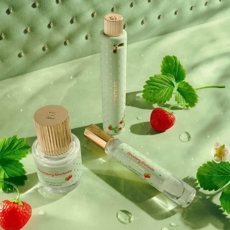 香水瓶照片  Strawberry Shortcake