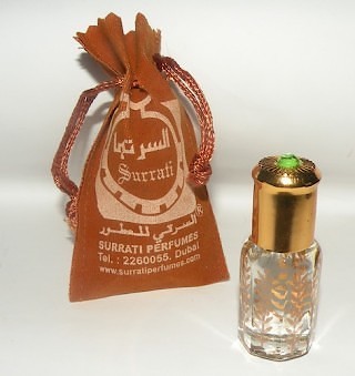 香水瓶照片  Surrati Perfumes