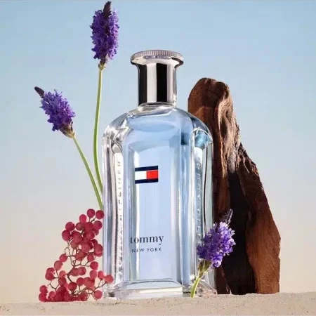 香水瓶照片  Tommy Hilfiger