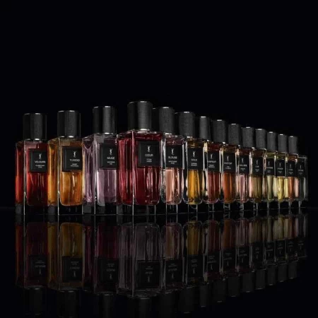 香水瓶照片  Yves Saint Laurent