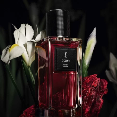 香水瓶照片  Yves Saint Laurent