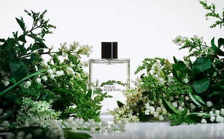 N°01 White Flower Posy